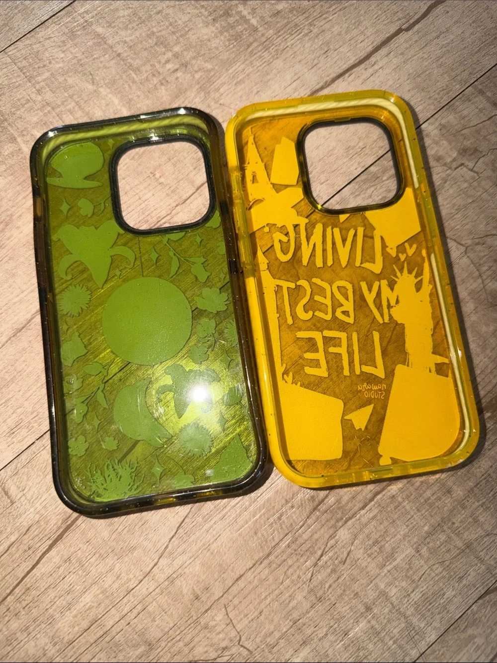 iPhone 14 Pro Casetify Case 2 cases